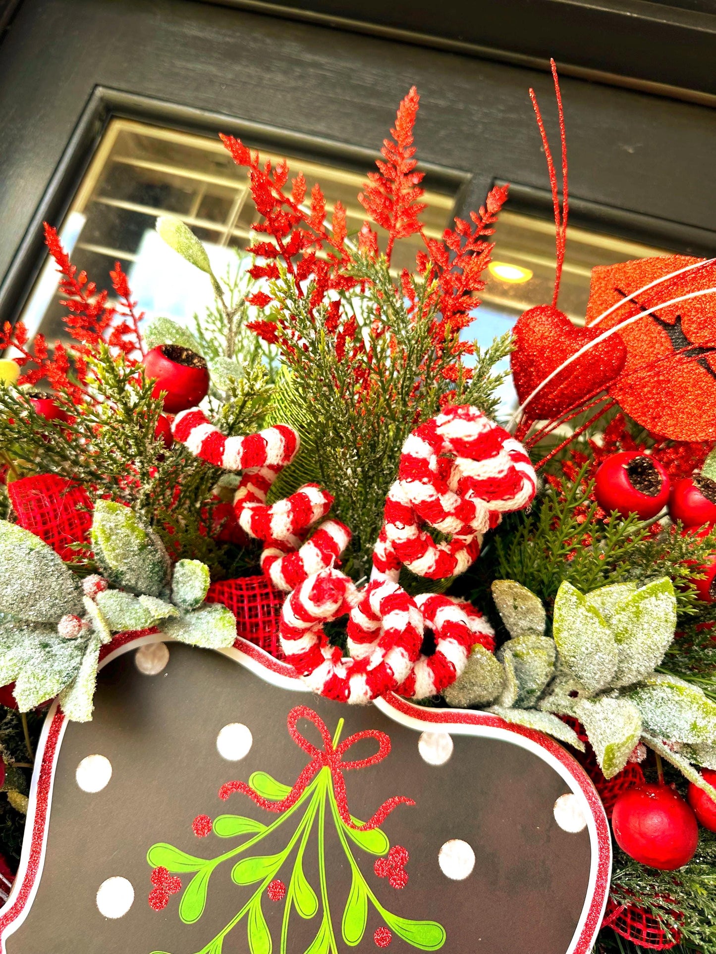 Kiss Kiss “Pucker Up” Christmas Wreath