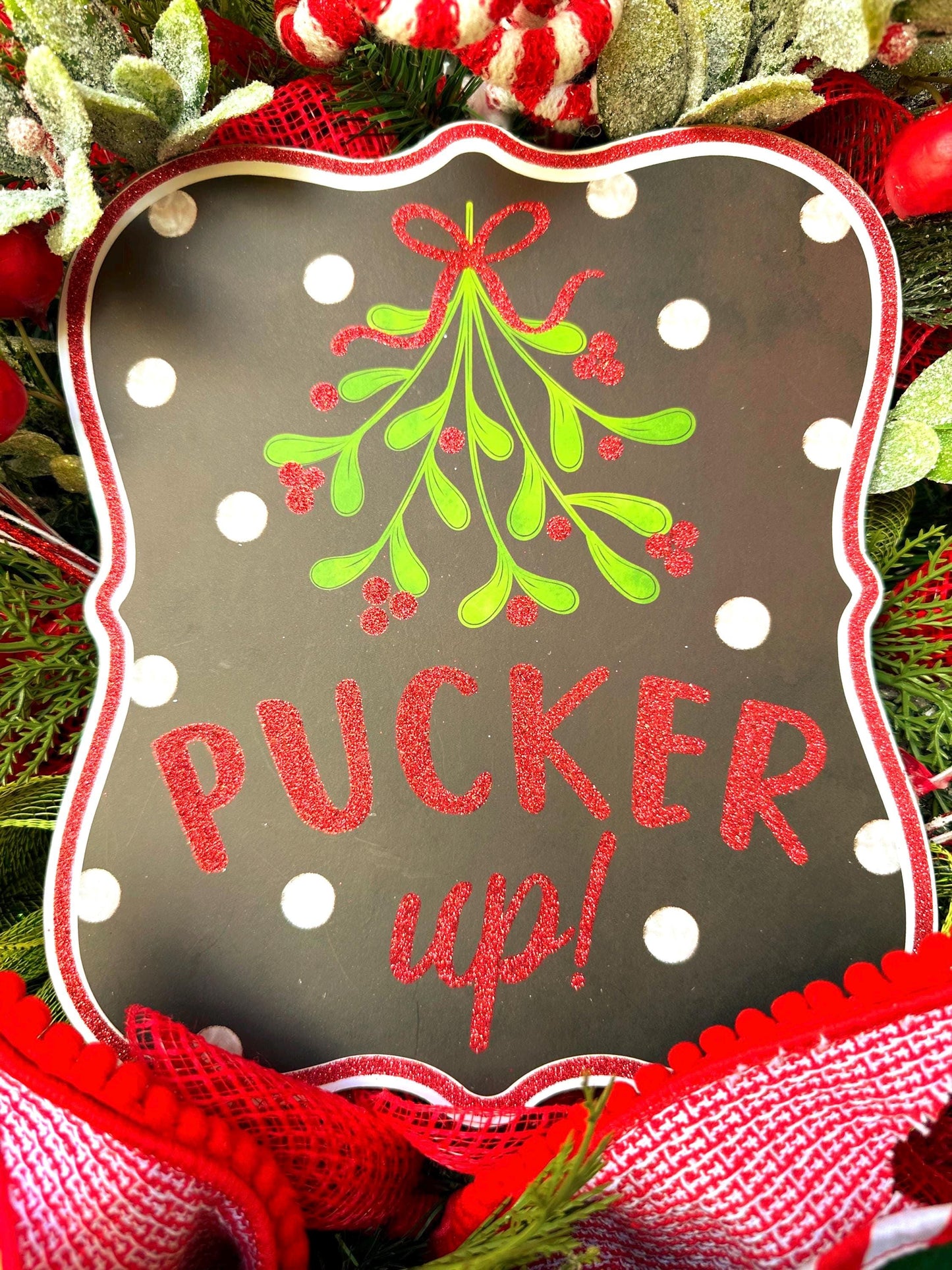 Kiss Kiss “Pucker Up” Christmas Wreath